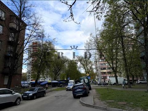 комерційна за адресою Рене Декарта вул. (Кулібіна), 5