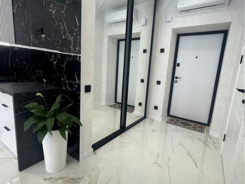 квартира за адресою Молодіжна вул., 8