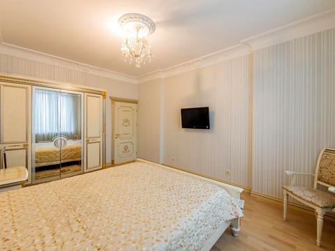 квартира за адресою Дніпровська набережна вул., 14-А