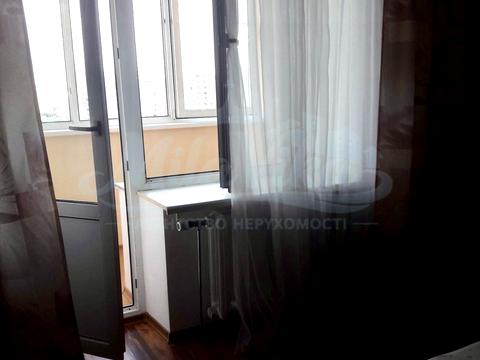 квартира за адресою Анни Ахматової вул., 31