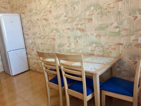 квартира за адресою Анни Ахматової вул., 31