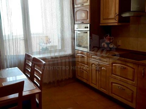 квартира за адресою Анни Ахматової вул., 31