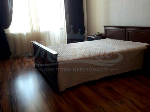 квартира за адресою Анни Ахматової вул., 31