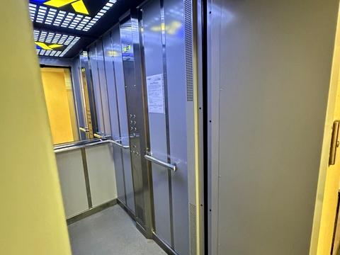 квартира за адресою Академіка Лебедєва вул., 1/8