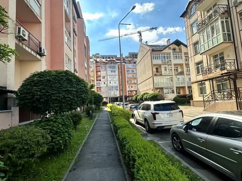 квартира за адресою Академіка Лебедєва вул., 1/8