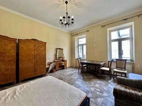 квартира за адресою Івана Франка вул., 43