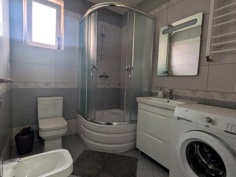 квартира по адресу Героев Майдана ул., 2