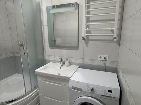 квартира по адресу Героев Майдана ул., 2
