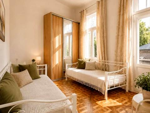 квартира за адресою Шота Руставелі вул., 42