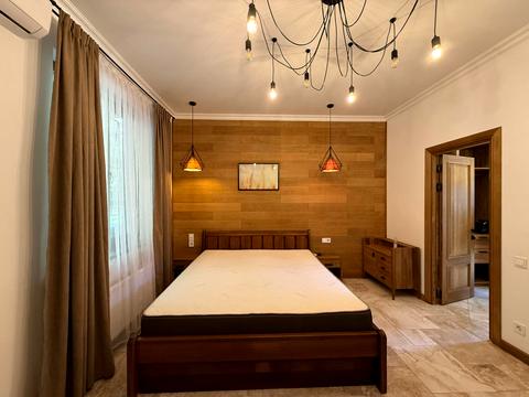 квартира за адресою Софіївська вул., 5б
