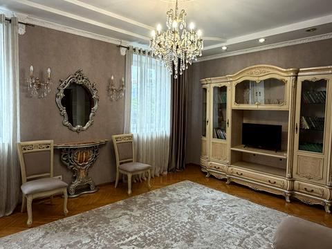 квартира за адресою Свободи вул., 75