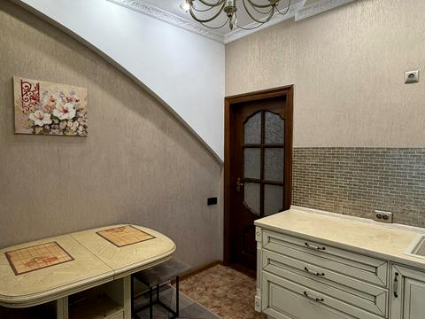 квартира за адресою Свободи вул., 75