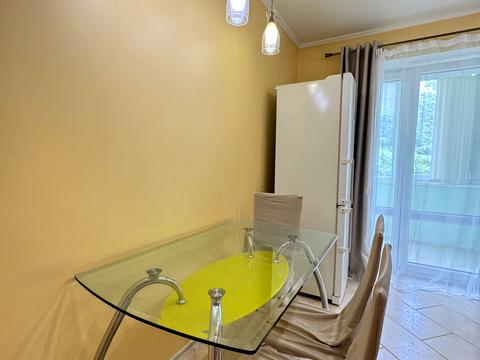 квартира за адресою Панаса Мирного вул., 35/2