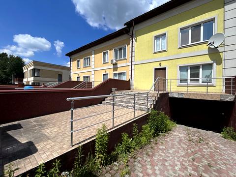 будинок за адресою Грушевського вул., 27