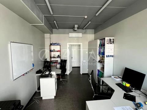 комерційна за адресою Соборна вул. (Петропавлівська), 30