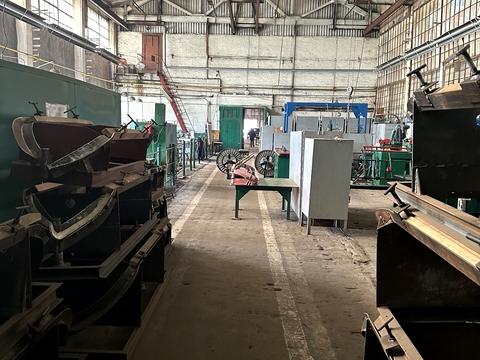комерційна за адресою Журналістів вул., 9