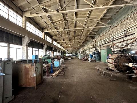 комерційна за адресою Журналістів вул., 9