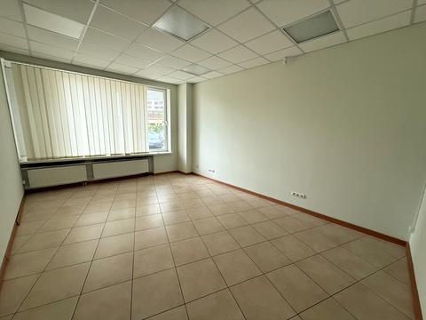 коммерческая по адресу Литературная ул., 1а