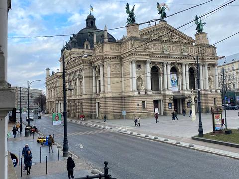 квартира за адресою Свободи просп. (), 37