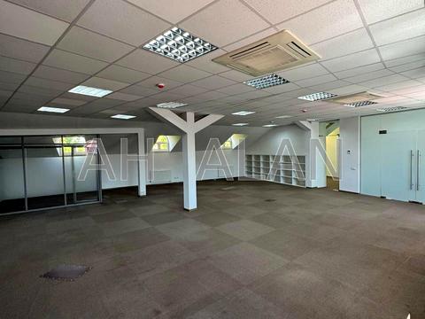 комерційна за адресою Рибальська вул., 22