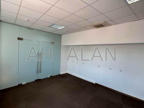 комерційна за адресою Рибальська вул., 22