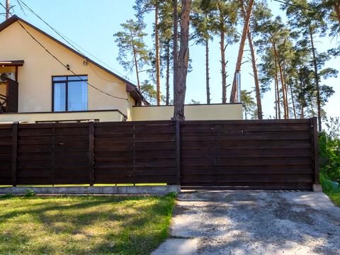 будинок за адресою Революції