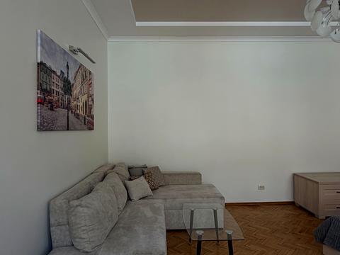 квартира за адресою Театральна вул., 23