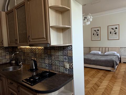 квартира за адресою Театральна вул., 23