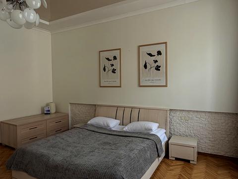 квартира за адресою Театральна вул., 23