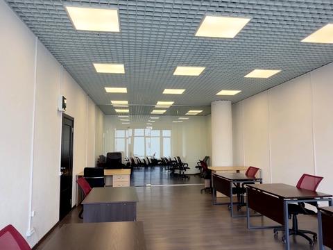 комерційна за адресою Кловський узвіз, 7