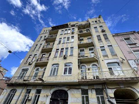 квартира за адресою Антоновича вул. (Горького), 9