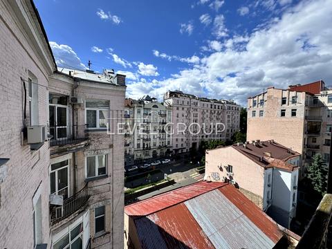 квартира за адресою Антоновича вул. (Горького), 9