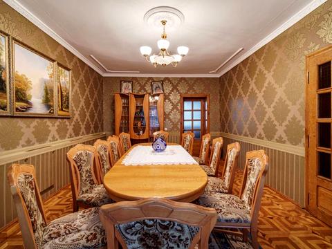 будинок за адресою Богдана Хмельницького