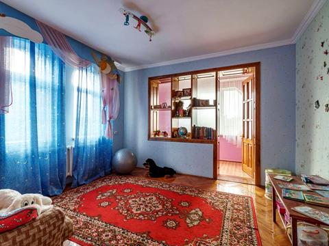 будинок за адресою Богдана Хмельницького