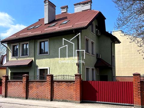дом по адресу Братьев Дружих ул. (Комарова), 19
