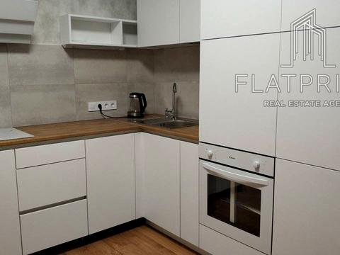 квартира за адресою Юнацька вул., 1