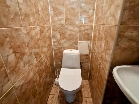 комерційна за адресою Шовковична вул., 30