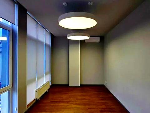комерційна за адресою Спаська вул., 5