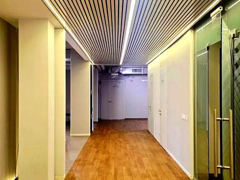комерційна за адресою Спаська вул., 5