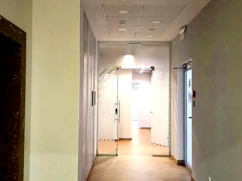 комерційна за адресою Спаська вул., 5