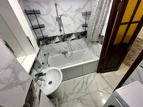 квартира за адресою Уласа Самчука вул., 5
