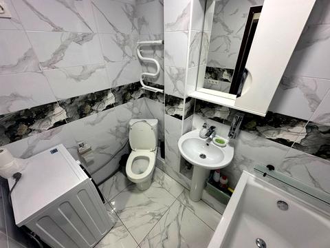 квартира за адресою Уласа Самчука вул., 5