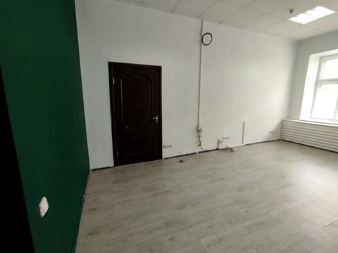 комерційна за адресою Богдана Хмельницького вул., 3А
