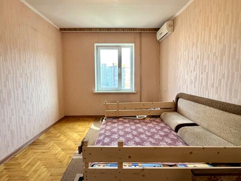 квартира за адресою Каштанова вул., 11