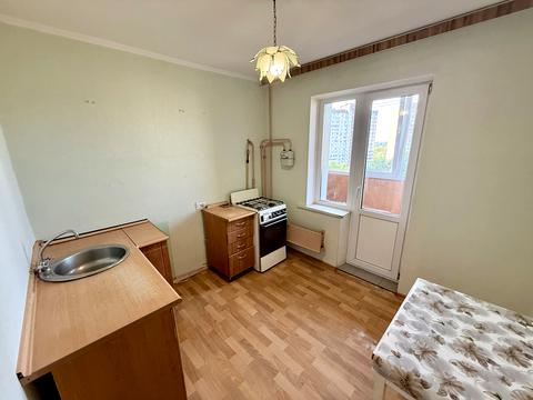 квартира за адресою Каштанова вул., 11