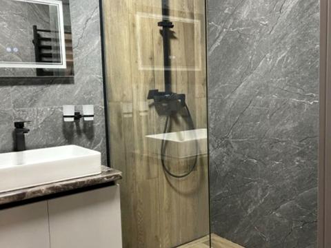 квартира за адресою Співдружності вул., 5
