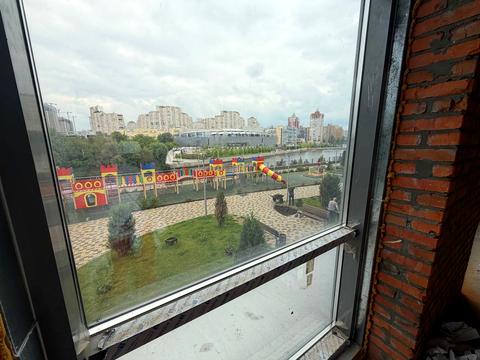 комерційна за адресою Трускавецька вул., 10-Д