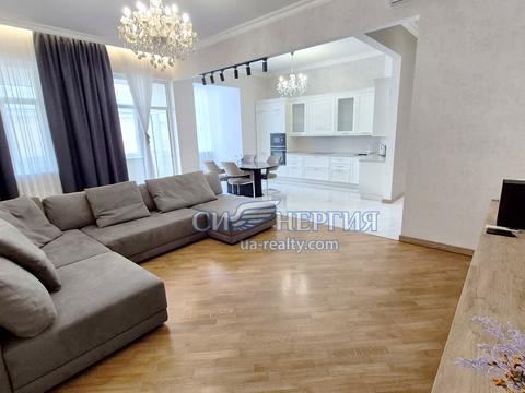 квартира за адресою Шота Руставелі вул., 27-А