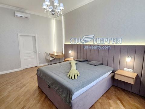 квартира за адресою Шота Руставелі вул., 27-А
