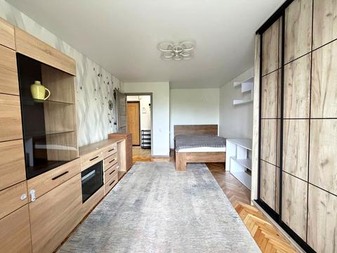 квартира за адресою Миру вул., 10